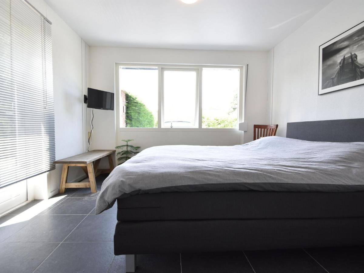 Holiday Home In Zeeland With Wide Views 브라위니서 외부 사진