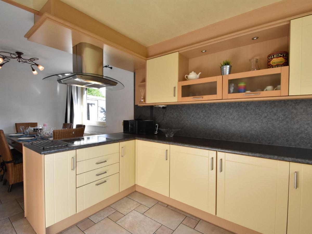 Holiday Home In Zeeland With Wide Views 브라위니서 외부 사진